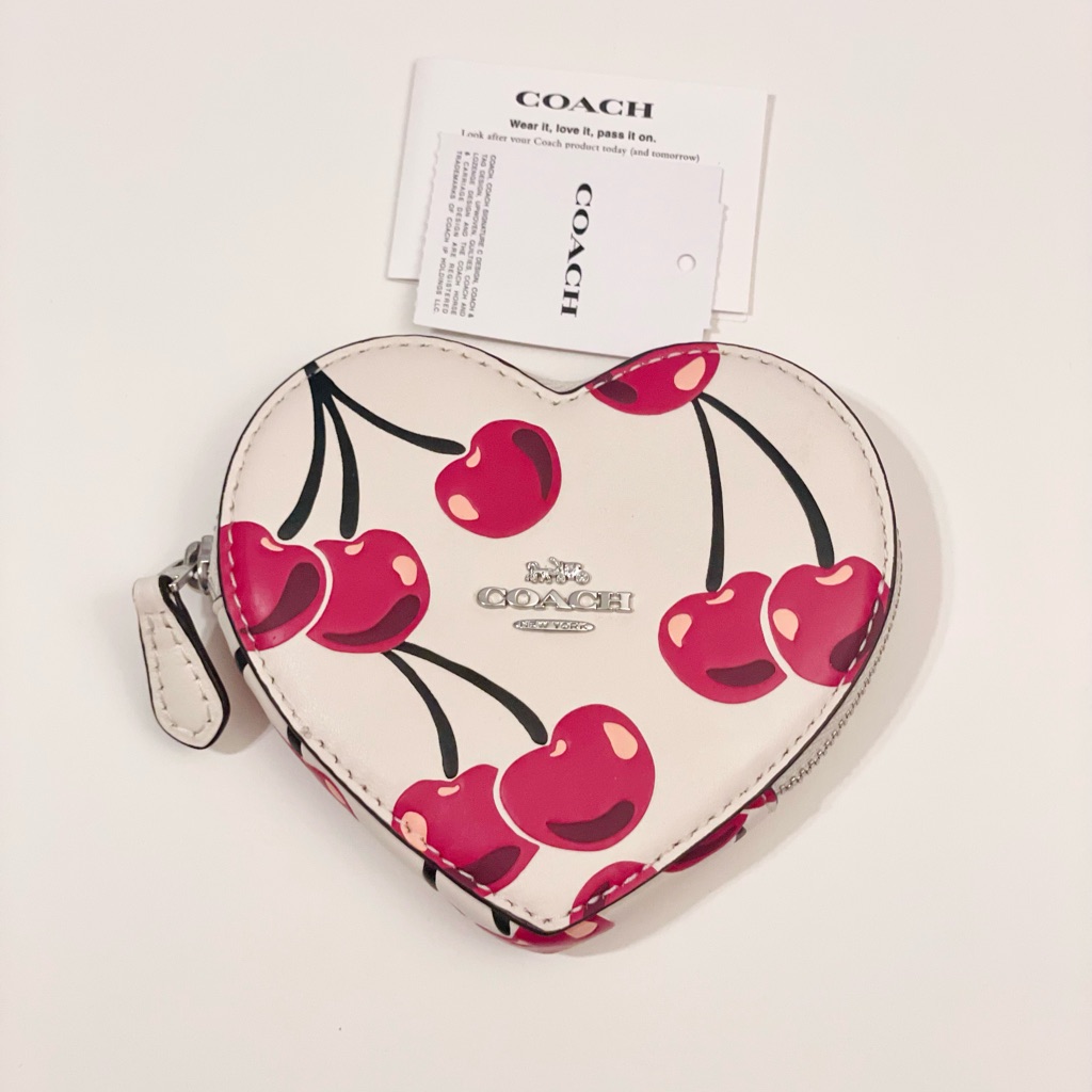 Nwt Coach Cz477 Leather Zippered Heart Coin Case With Cherry Print